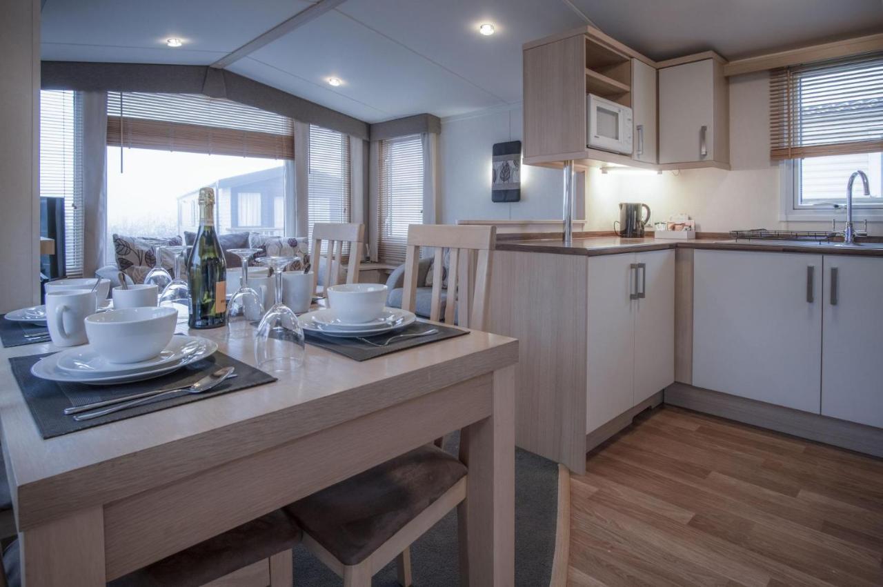 Ty Moselle 12 - 2 Bedroom Holiday Home - Amroth Exterior photo